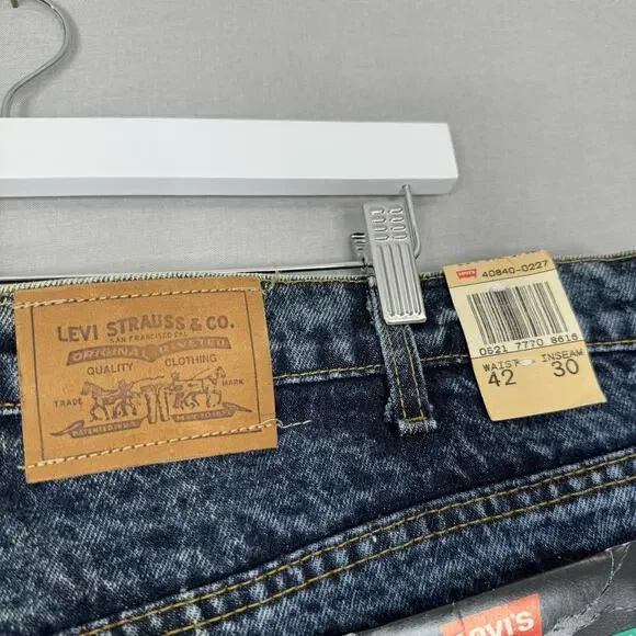 Vintage Levi's Mens Jeans 42x30 Blue Cotton Tapered Leg Deadstock Made in USA - Picture 12 of 16